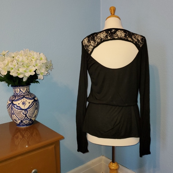 Blouse - Picture 2 of 2